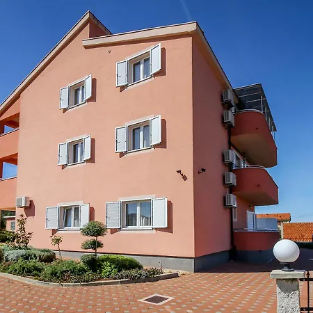 Zlatko.8 Apartment